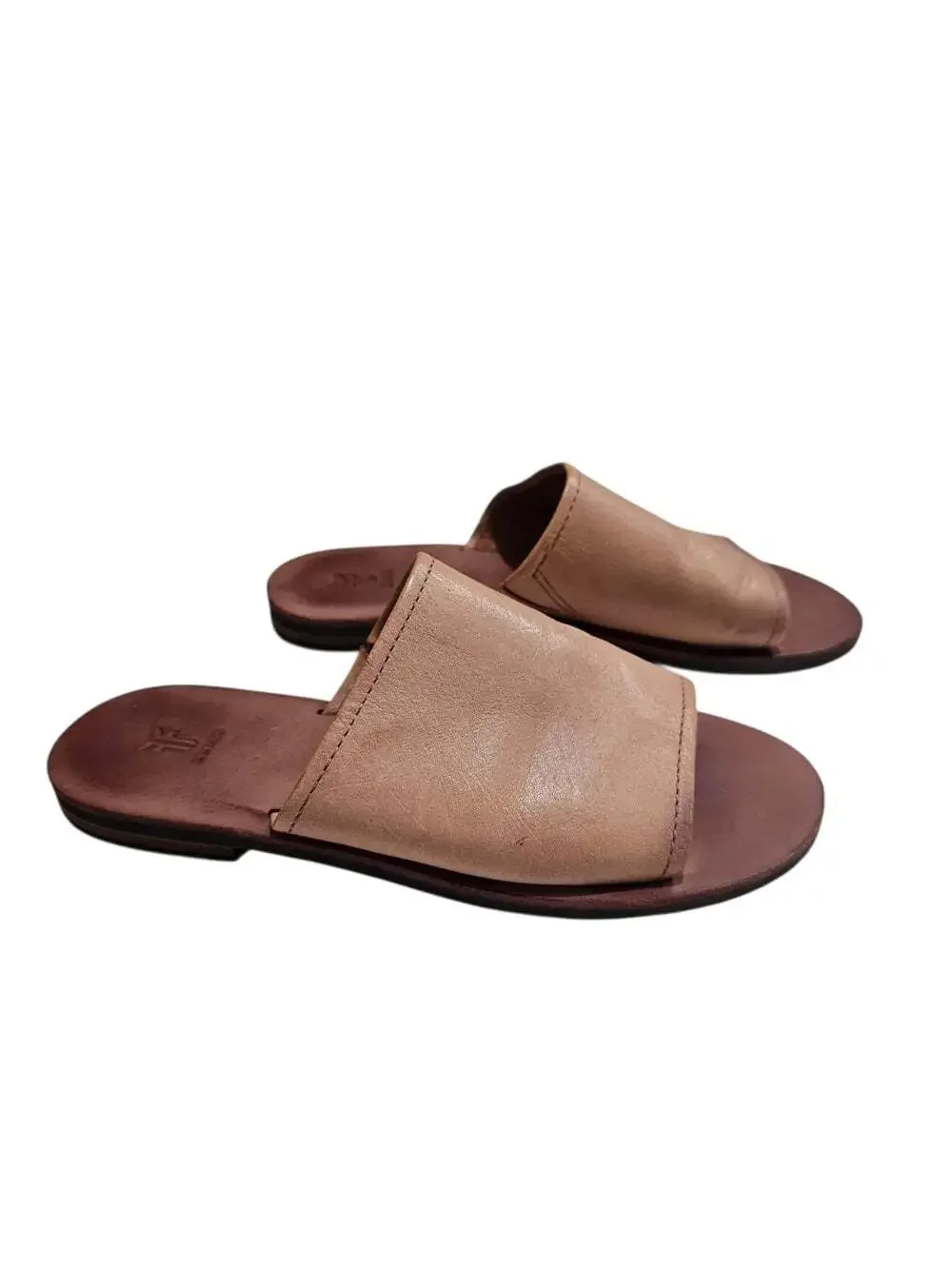 Frye Womens US 5.5 Tan Leather Slide Sandals Flat Casual Minimalist Shoe